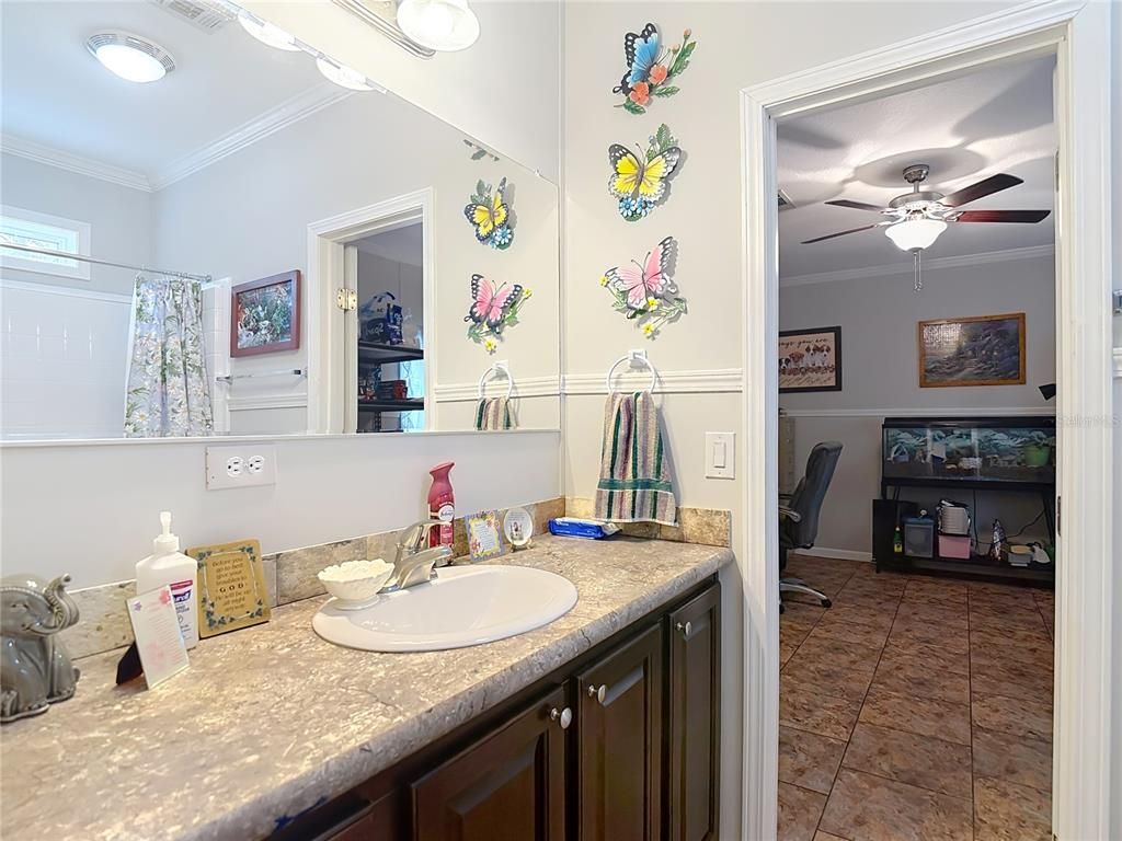Bathroom, Interior, Recessed Lighting