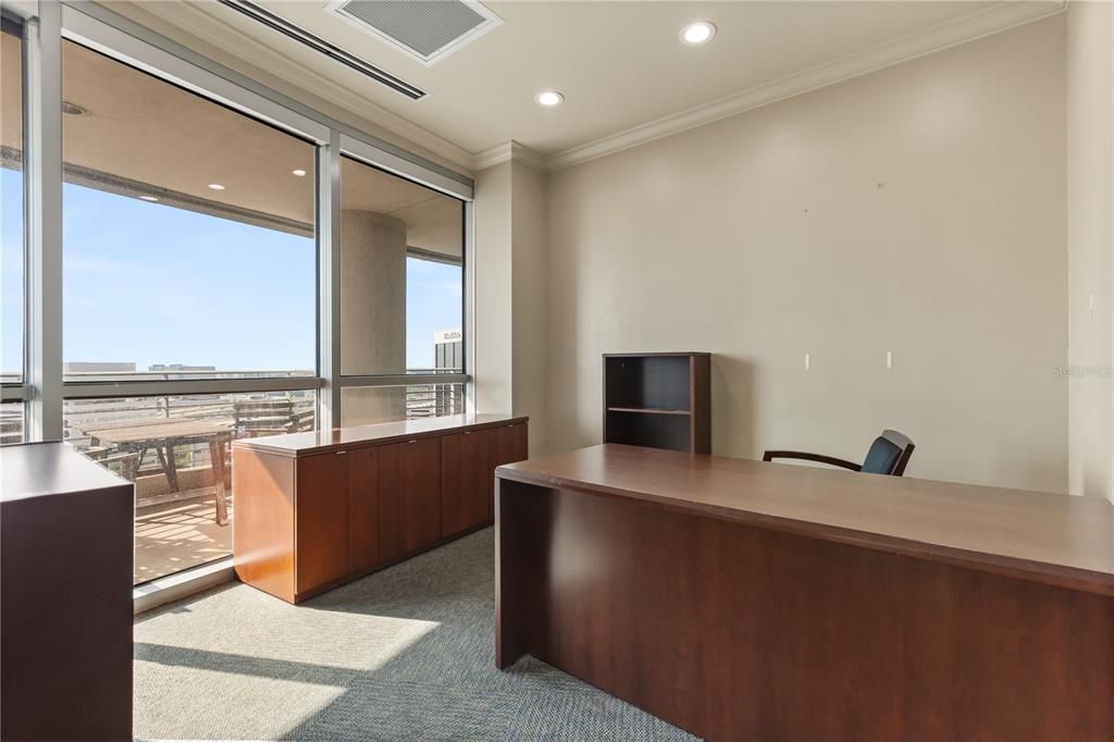 Home Office, Interior, Recessed Lighting, Water