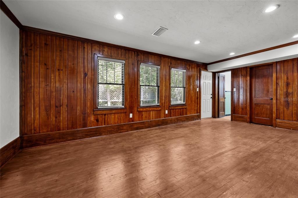 Empty room, Interior, Recessed Lighting, Wood Texture Flooring, Wooden Walls