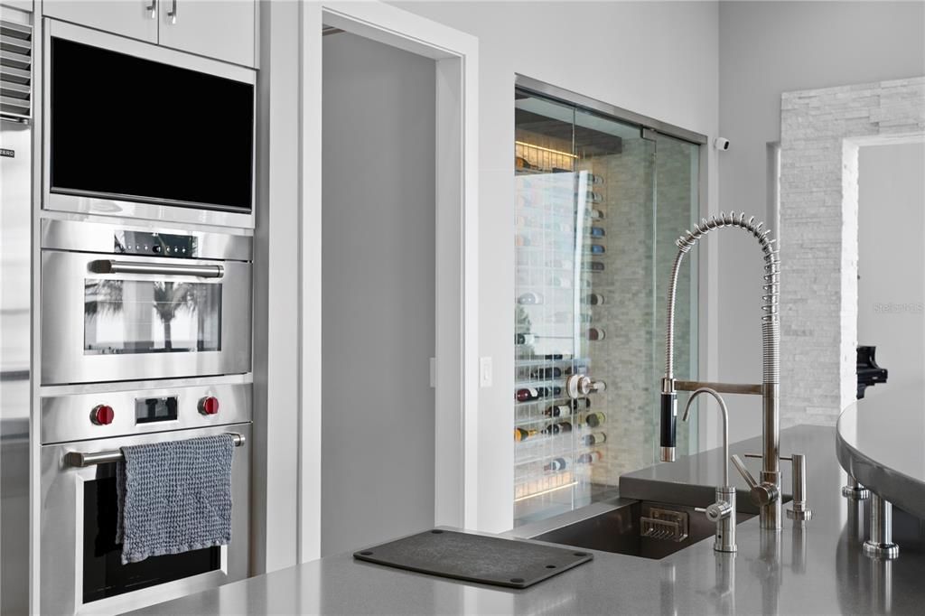 Interior, Kitchen, Stainless Steel Appliances