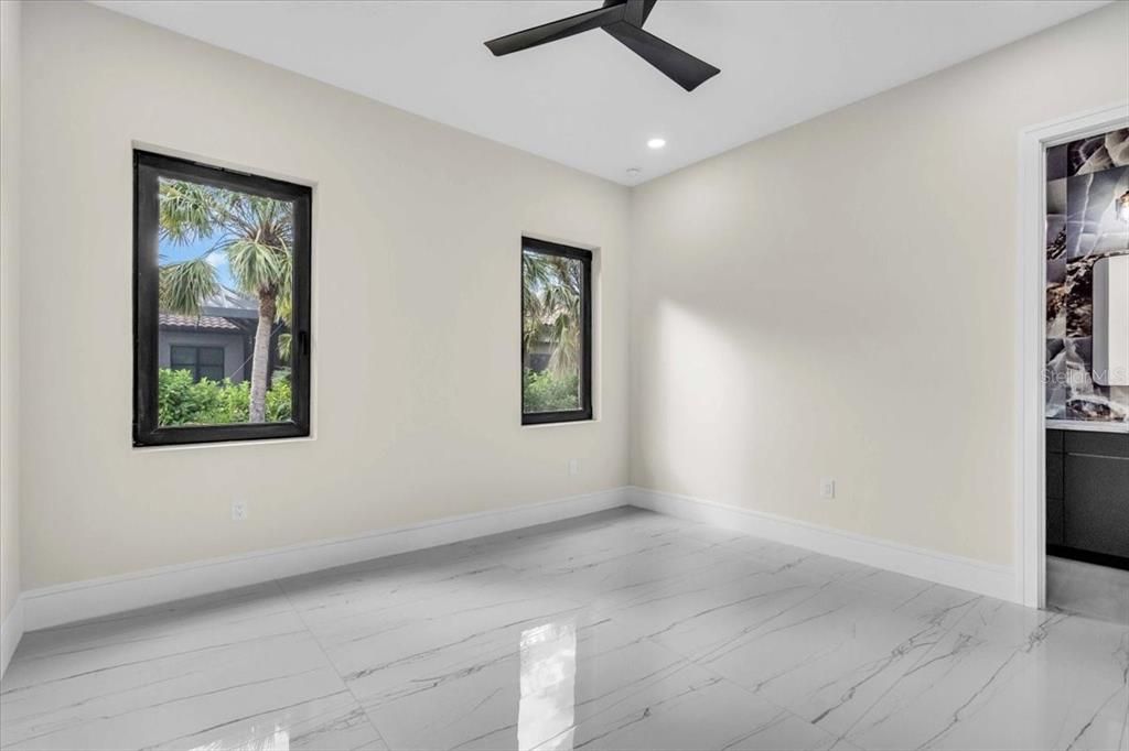 Empty room, Interior, Marble, Recessed Lighting