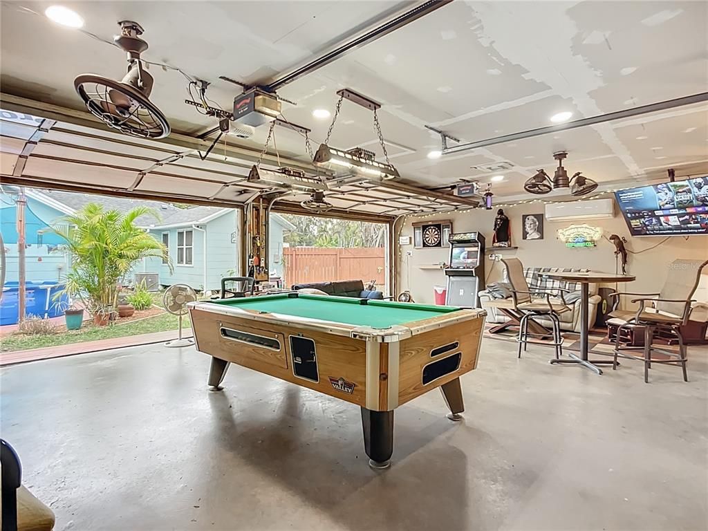 Billiard Table, Game Room, Interior, Recessed Lighting