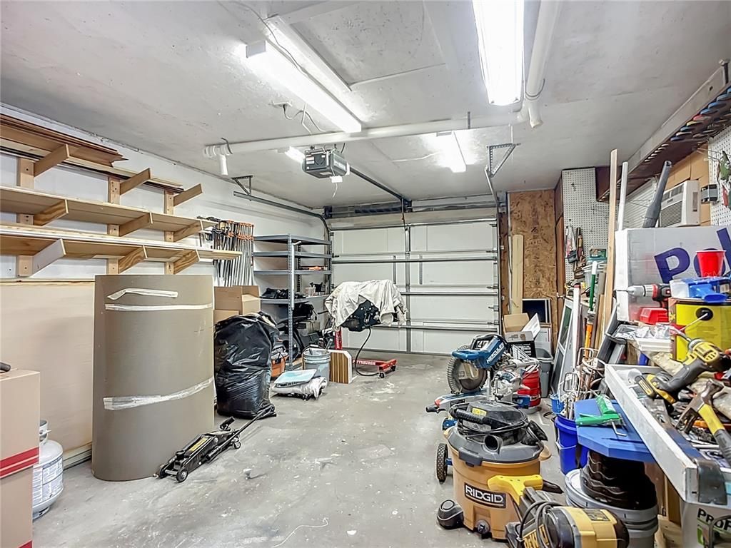 Garage, Interior