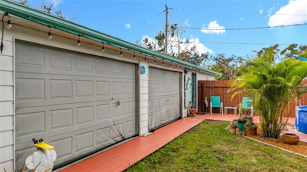Detached Garage, Exterior