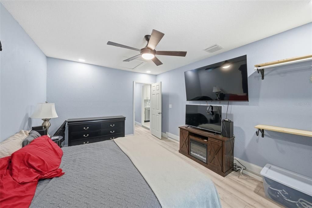 Bedroom, Interior, Recessed Lighting