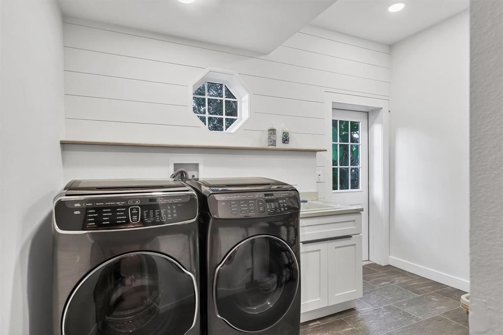 Interior, Recessed Lighting, Washer