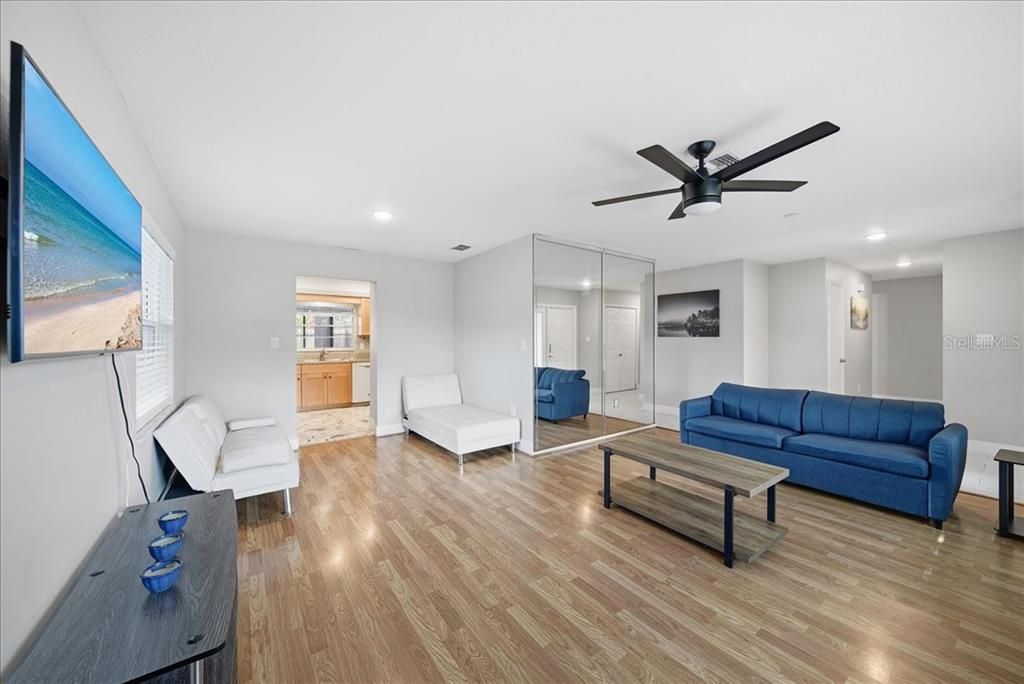 Interior, Living room, Recessed Lighting, Wood Texture Flooring