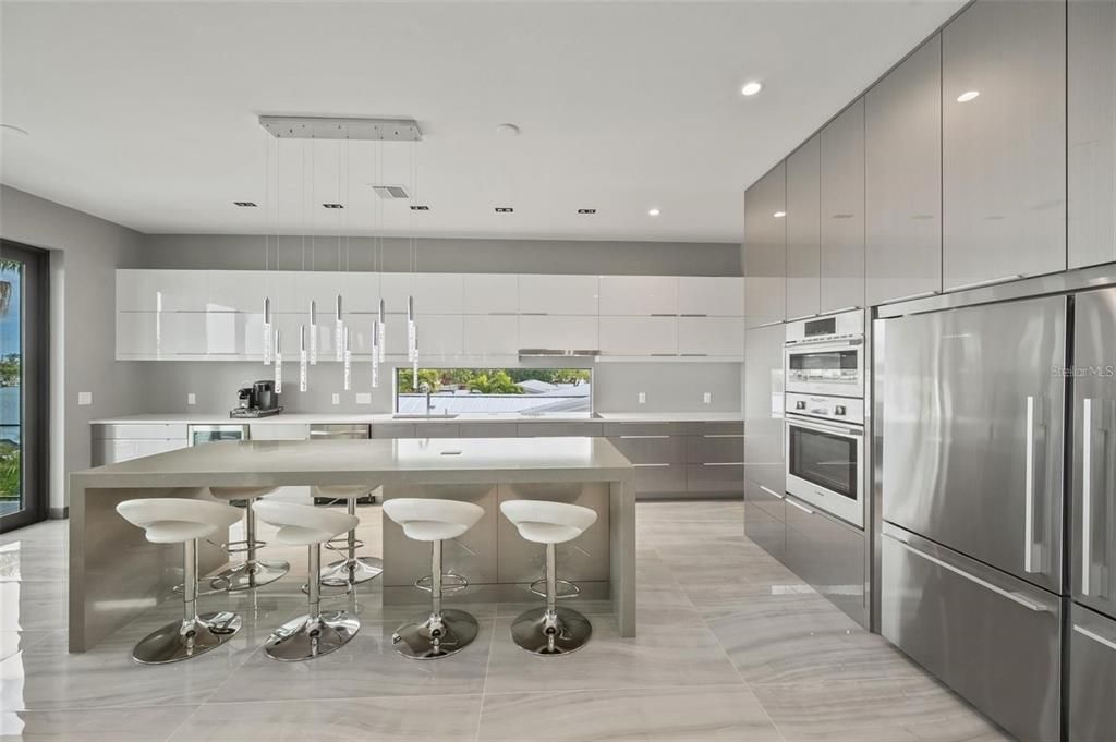 Interior, Kitchen, Pendant Lights, Recessed Lighting, Stainless Steel Appliances