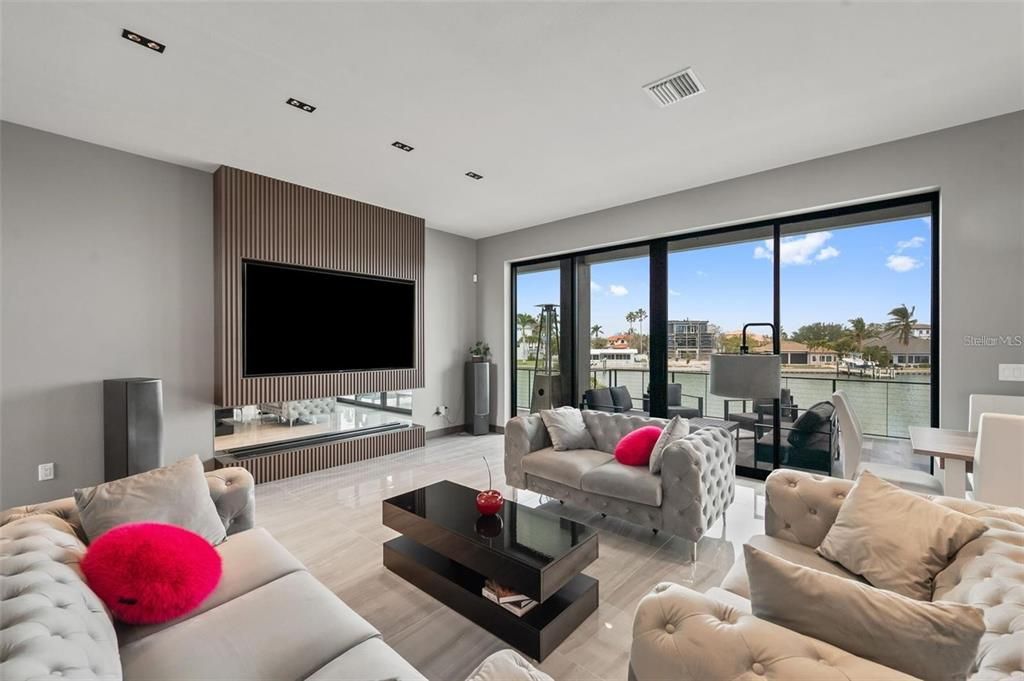 Interior, Living room, Recessed Lighting, Water, Wood Texture Flooring