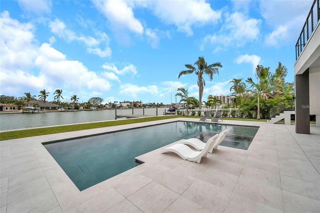 Exterior, Pool, Water