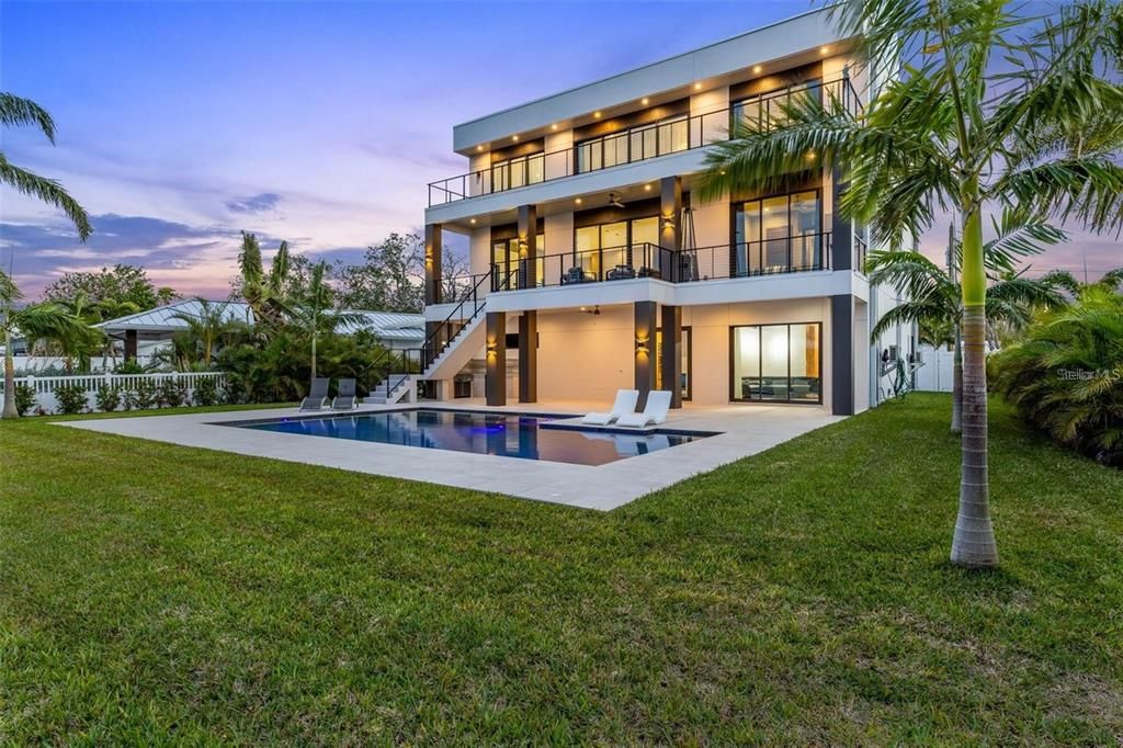 Backyard, Exterior, Pool