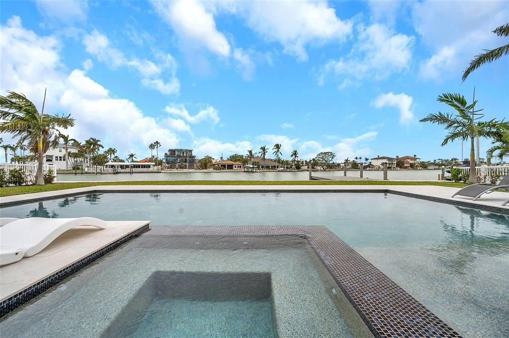 Exterior, Pool, Water