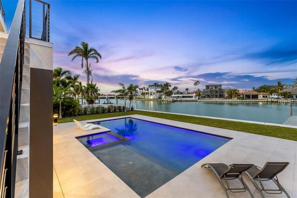 Exterior, Pool, Water