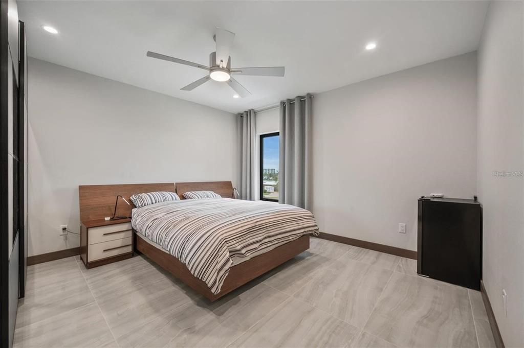 Bedroom, Interior, Recessed Lighting
