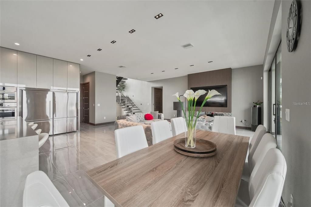 Dining room, Interior, Kitchen, Recessed Lighting