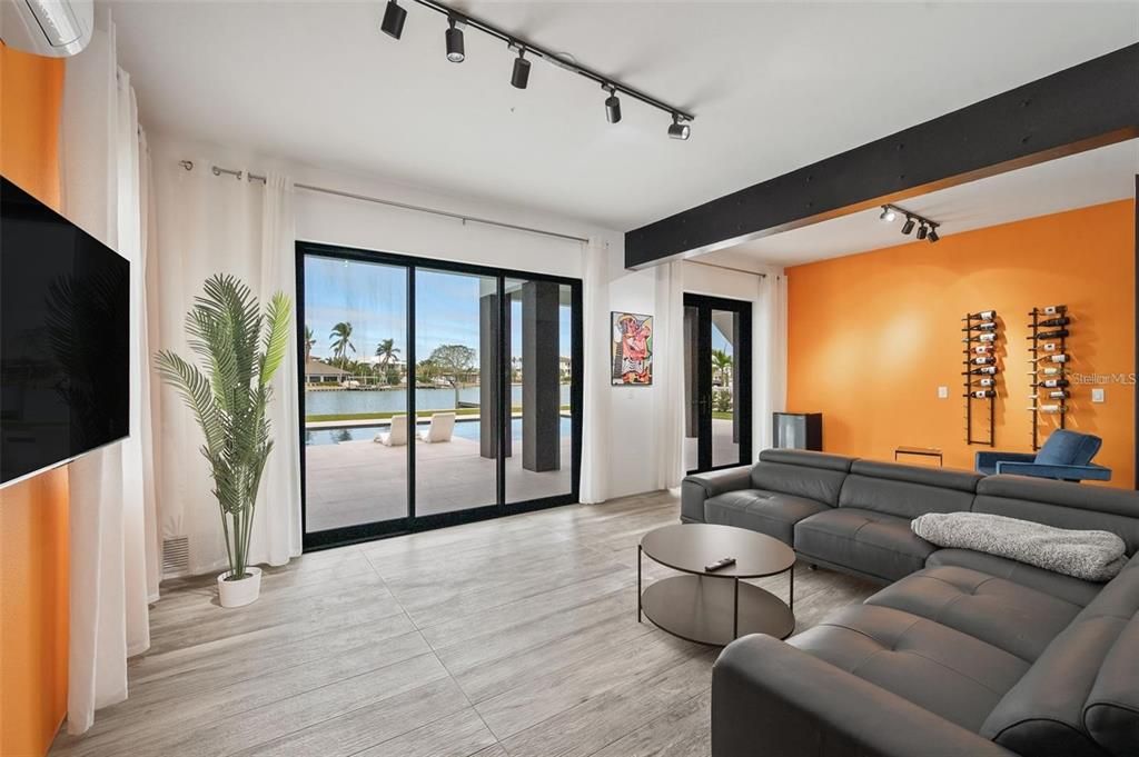 Interior, Living room, Water