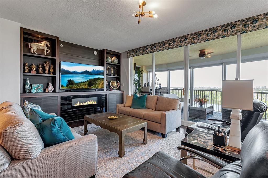 Fireplace, Interior, Living room