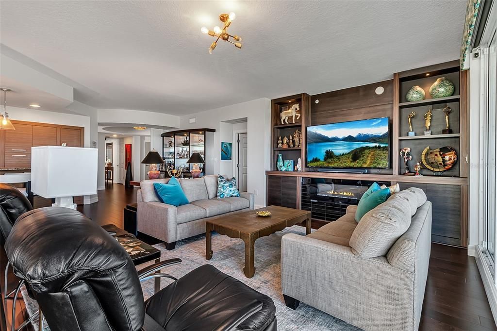 Interior, Living room, Pendant Lights, Recessed Lighting, Wood Texture Flooring