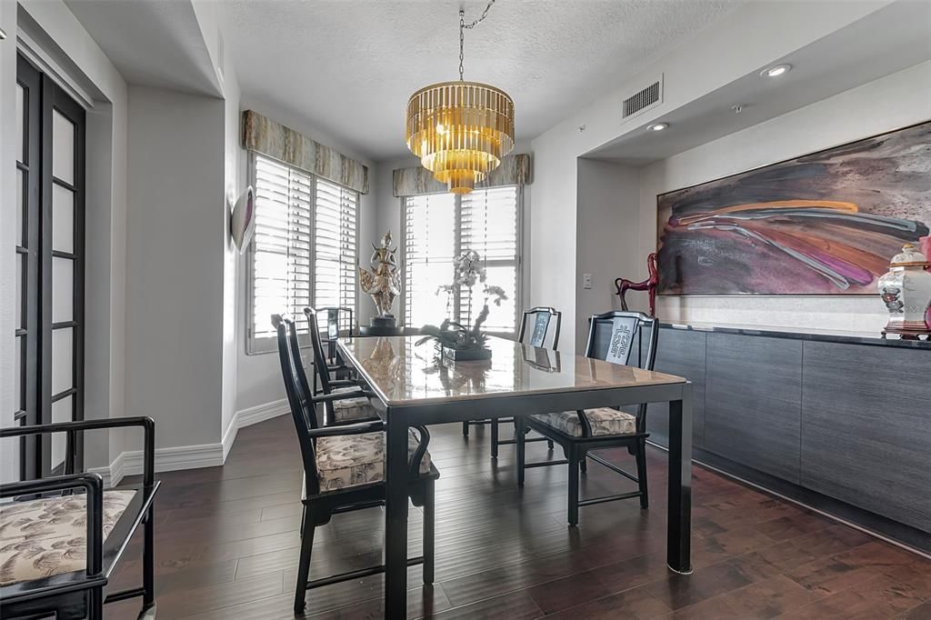 Chandelier, Dining room, Interior, Recessed Lighting, Wood Texture Flooring