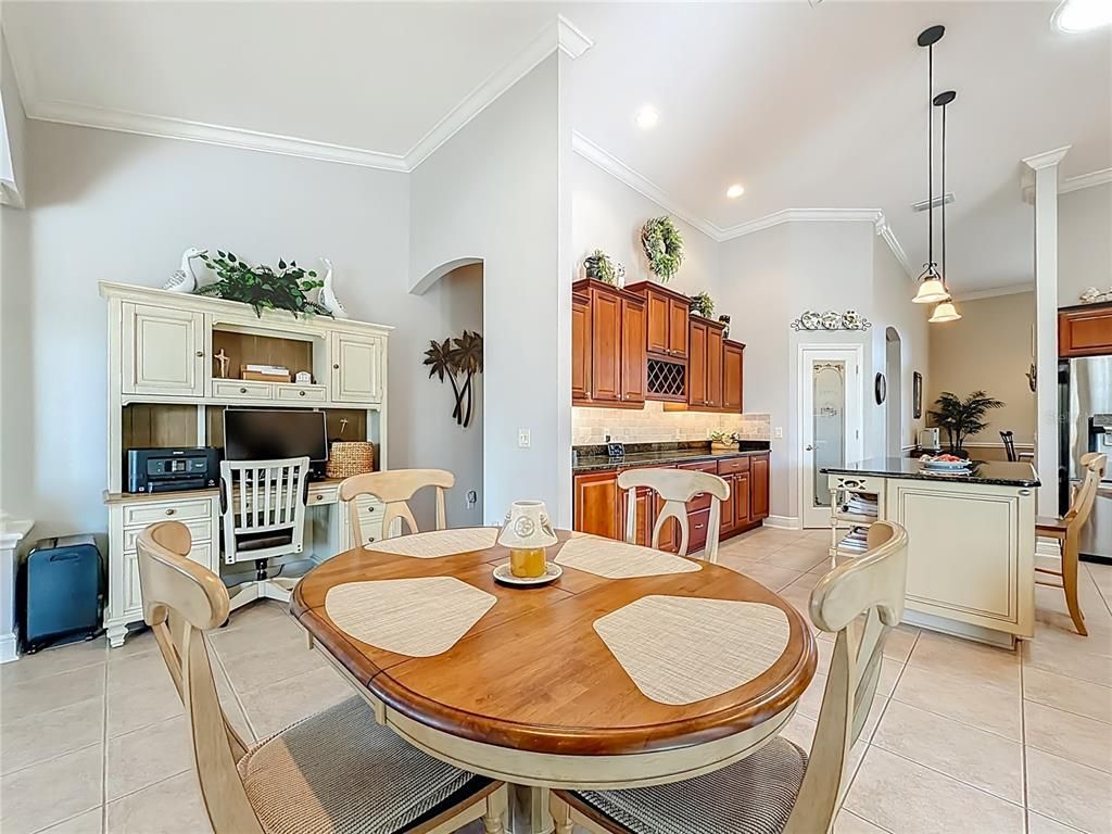 Dining room, Interior, Kitchen, Pendant Lights, Recessed Lighting