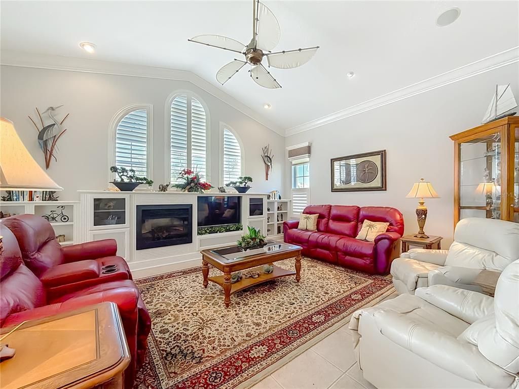 Fireplace, Interior, Living room, Recessed Lighting