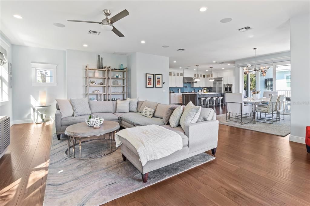 Dining room, Interior, Kitchen, Living room, Pendant Lights, Recessed Lighting, Stainless Steel Appliances, Wood Texture Flooring