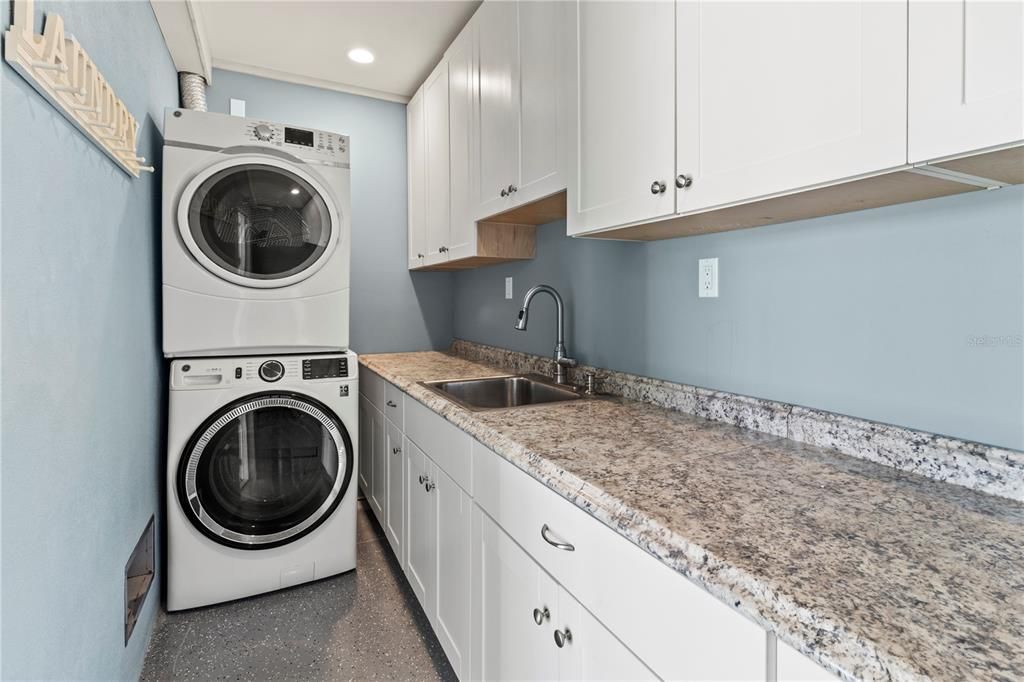 Interior, Recessed Lighting, Washer
