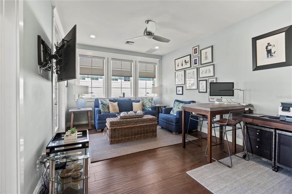 Home Office, Interior, Living room, Recessed Lighting, Wood Texture Flooring