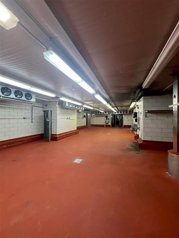 Garage, Interior, Stone Walls
