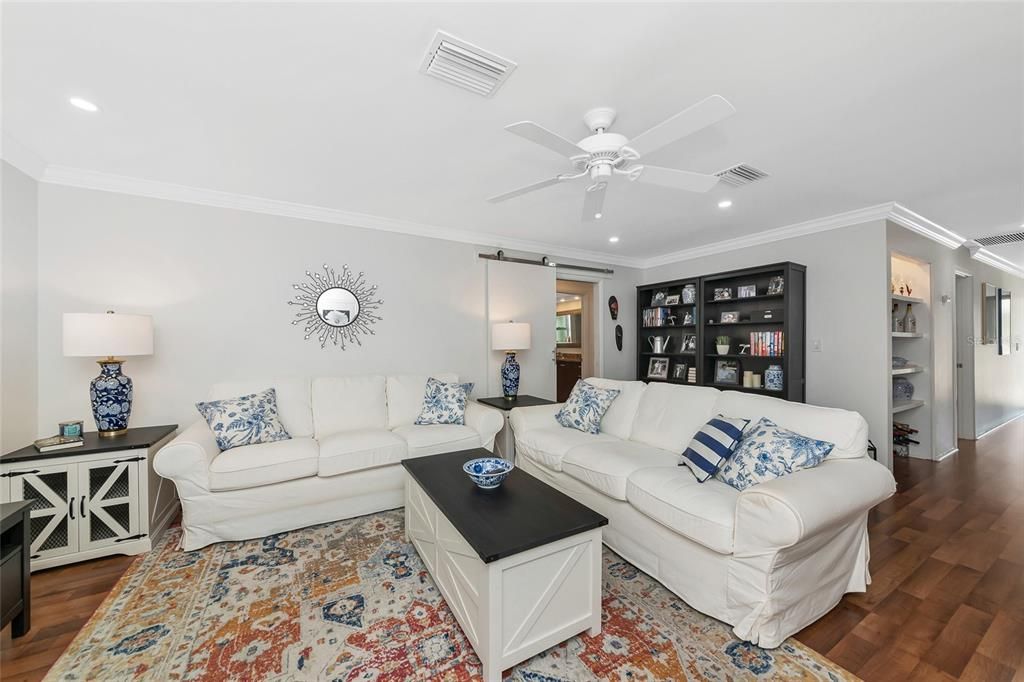 Interior, Living room, Recessed Lighting, Wood Texture Flooring