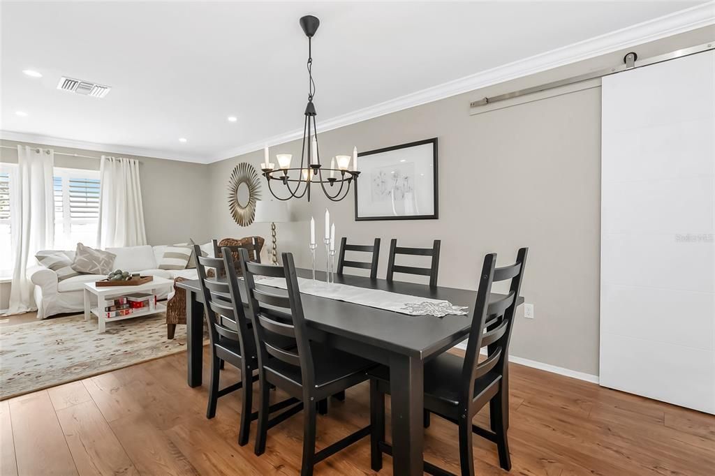 Chandelier, Dining room, Interior, Living room, Recessed Lighting, Wood Texture Flooring