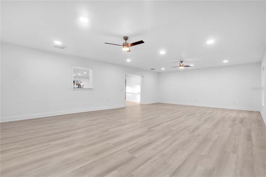 Empty room, Interior, Recessed Lighting, Wood Texture Flooring