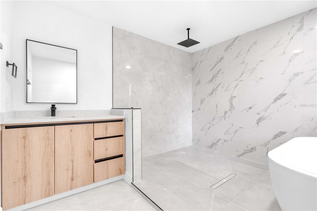 Bathroom, Free Standing Baths, Interior, Marble Walls