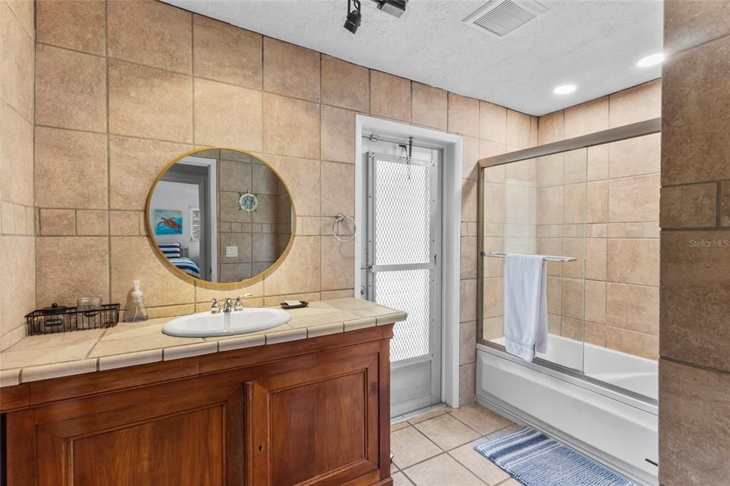 Bathroom, Interior, Recessed Lighting, Tile Countertops
