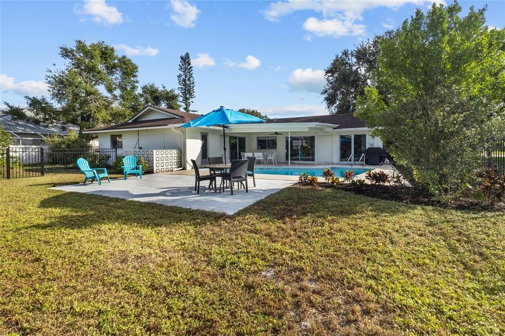 Backyard, Exterior, Pool