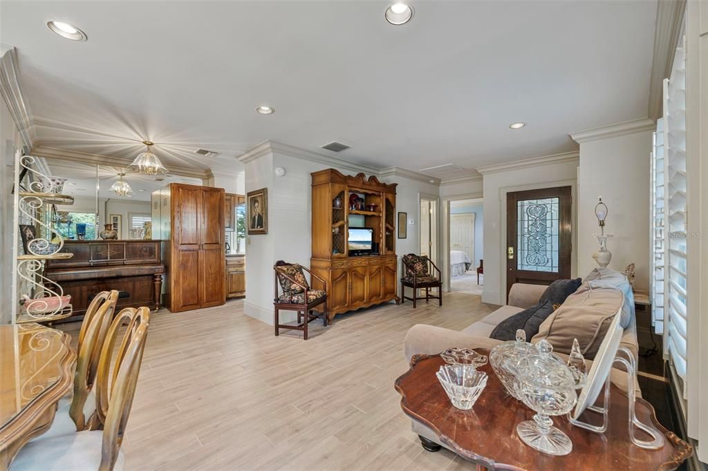 Dining room, Interior, Living room, Recessed Lighting, Wood Texture Flooring