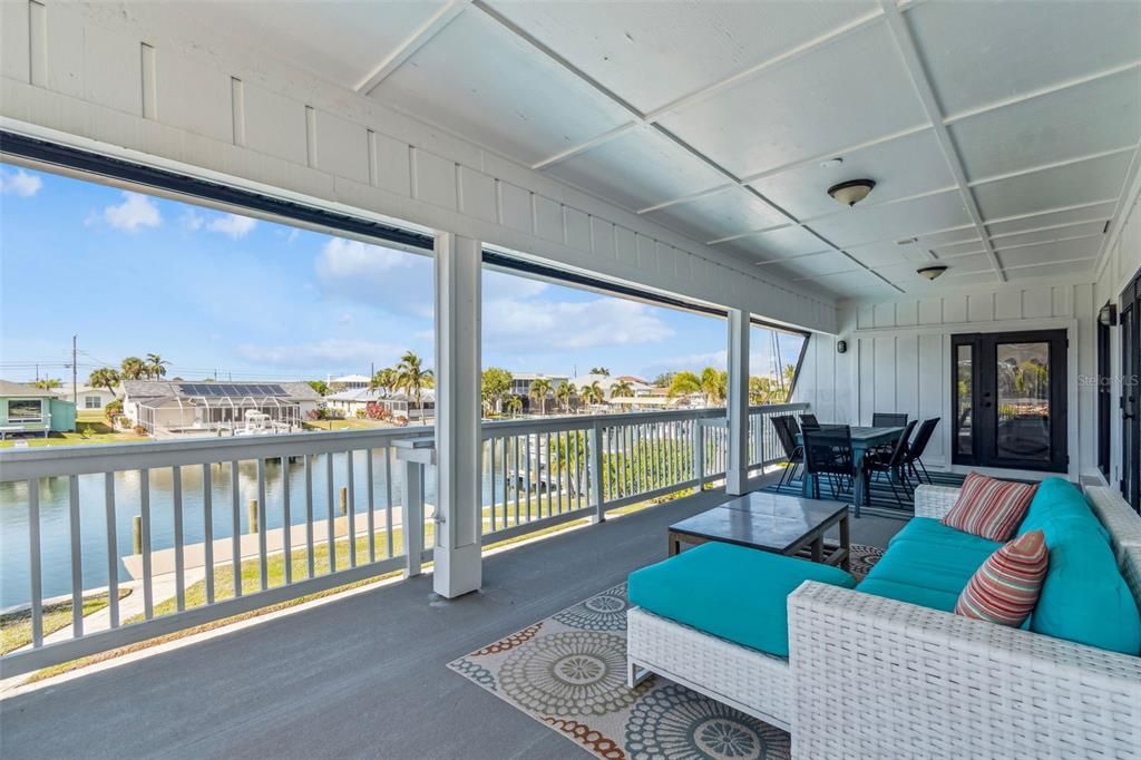 Dining room, Interior, Sun Room, Water