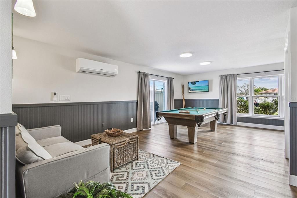 Billiard Table, Game Room, Interior, Wood Texture Flooring