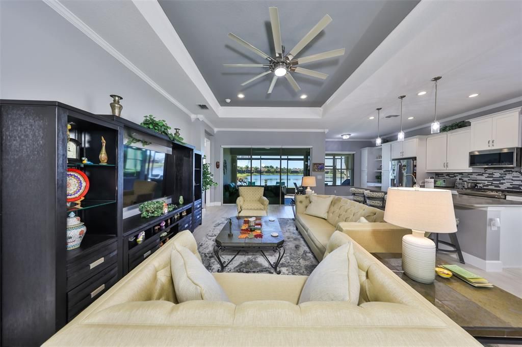 Interior, Kitchen, Living room, Pendant Lights, Recessed Lighting, Stainless Steel Appliances