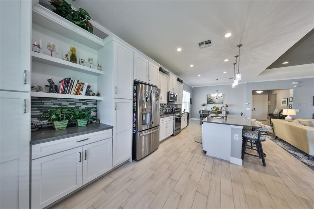 Interior, Kitchen, Living room, Pendant Lights, Recessed Lighting, Stainless Steel Appliances, Wood Texture Flooring