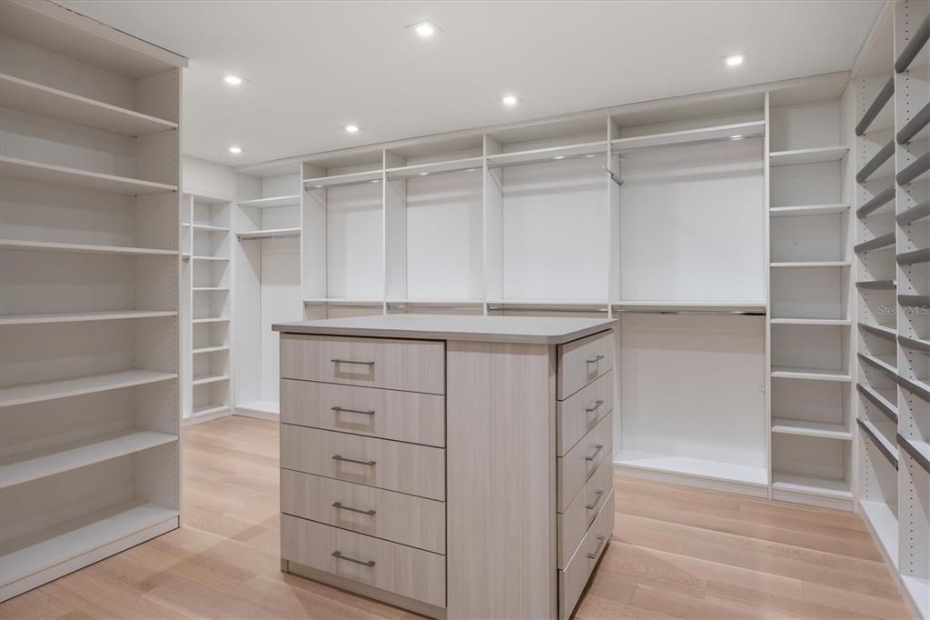 Interior, Recessed Lighting, Walk-in Closets, Wood Texture Flooring