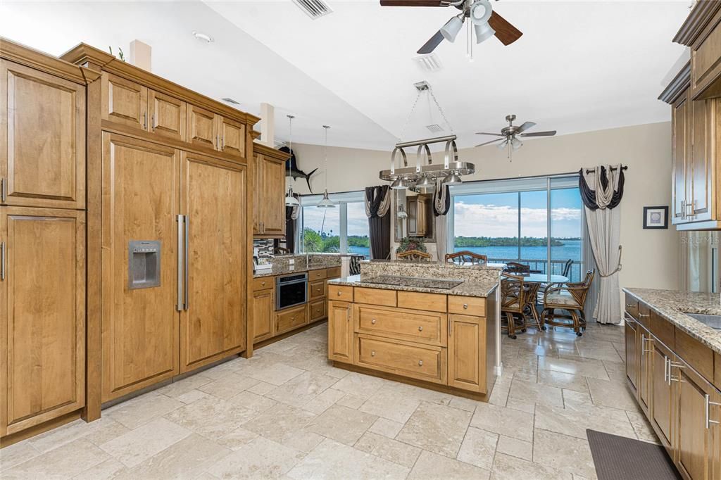 Chandelier, Dining room, Interior, Kitchen, Pendant Lights, Recessed Lighting, Stainless Steel Appliances, Water