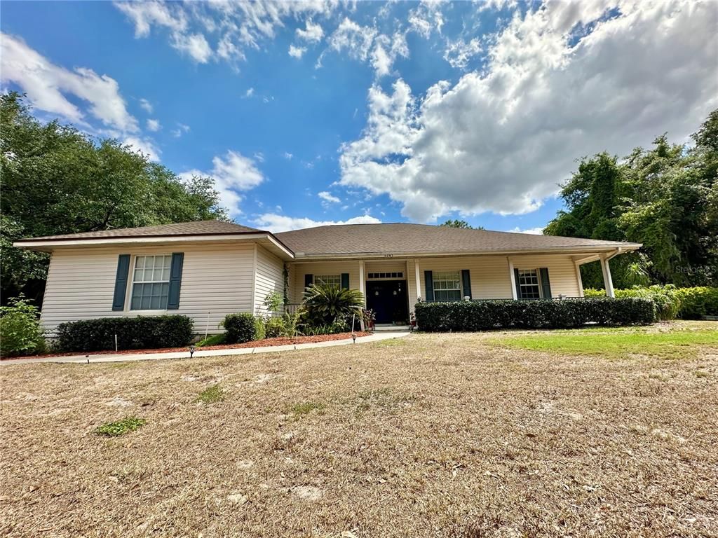 Backyard, Exterior, Facade, Ranch