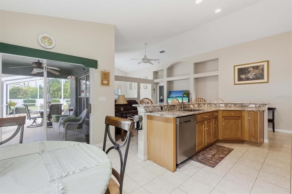 Dining room, Interior, Kitchen, Recessed Lighting