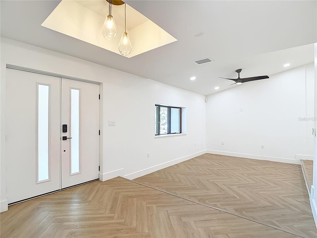 Empty room, Interior, Pendant Lights, Recessed Lighting, Wood Texture Flooring