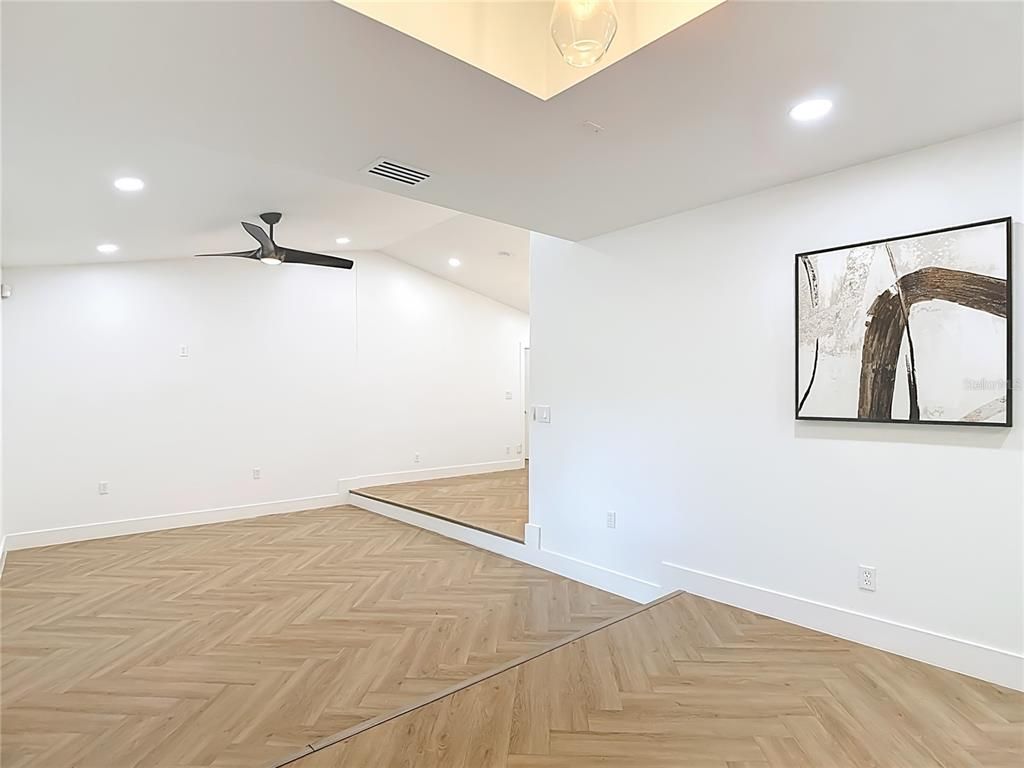 Empty room, Interior, Recessed Lighting, Wood Texture Flooring