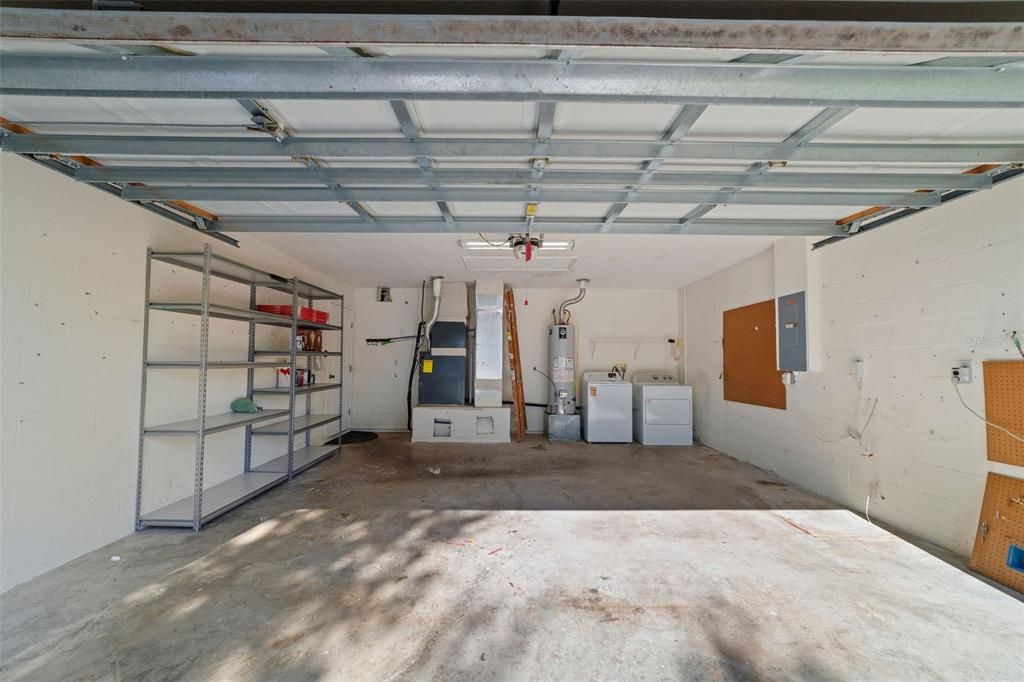 Garage, Interior
