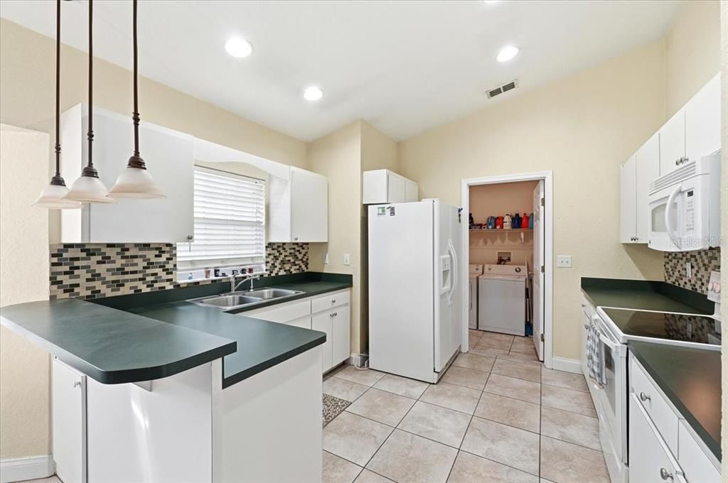 Interior, Kitchen, Pendant Lights, Recessed Lighting, Washer