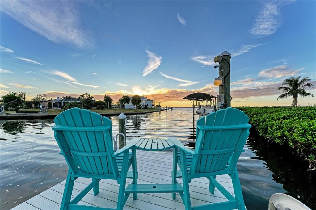 Exterior, Pool, Water