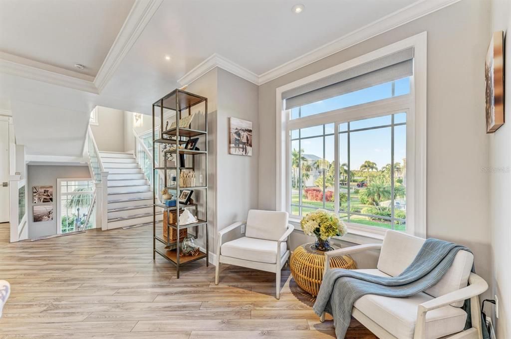 Interior, Recessed Lighting, Wood Texture Flooring